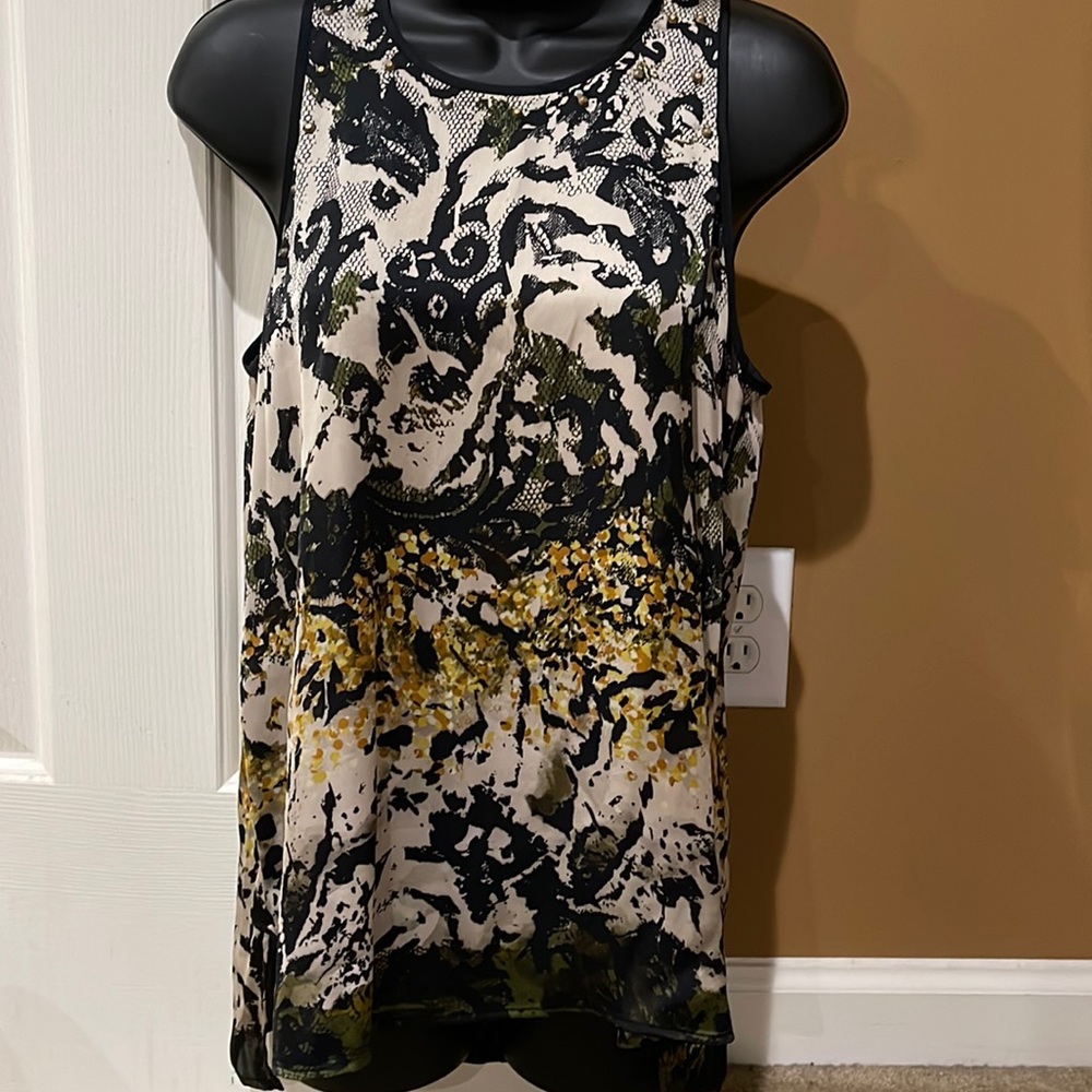Women’s Vince Camuto shirt size S